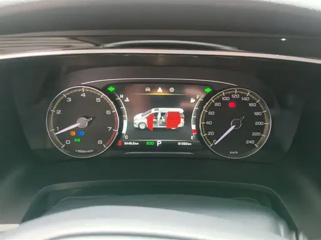 GAC Trumpchi M8 — Фото автомобиля 11