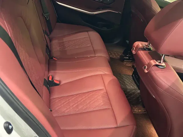 BMW 3 Series — Фото автомобиля 3