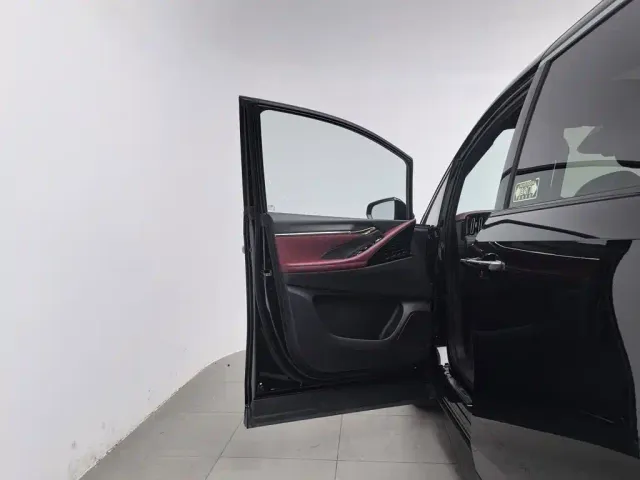 GAC Trumpchi M8 — Фото автомобиля 8