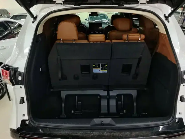 Toyota Sienna — Фото автомобиля 4