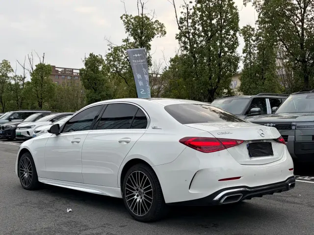 Mercedes-Benz C-Class — Фото автомобиля 16
