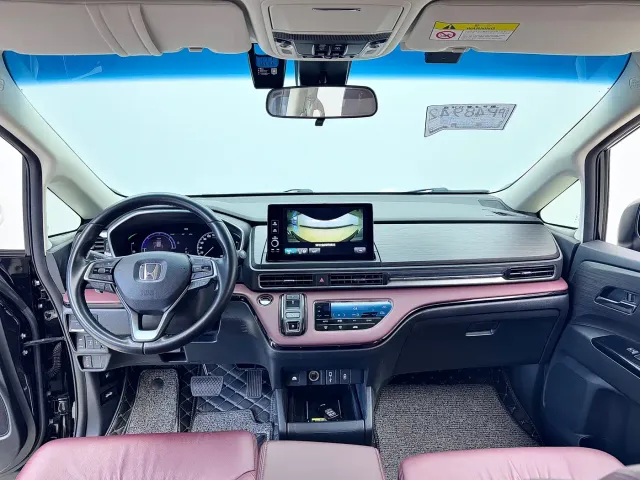 Honda Elysion — Фото автомобиля 11
