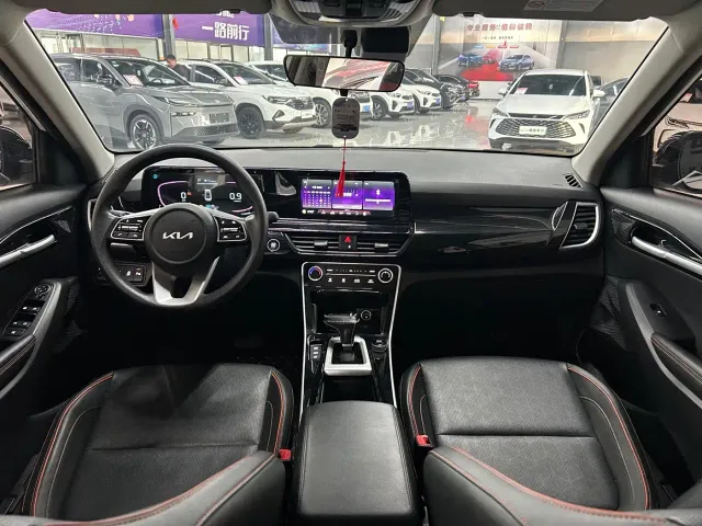 Kia Seltos — Фото автомобиля 12