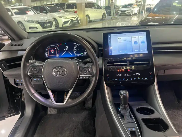 Toyota Avalon — Фото автомобиля 5