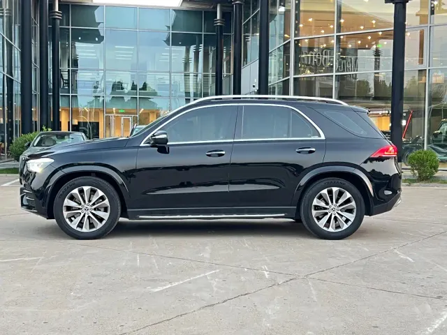 Mercedes-Benz GLE-Class — Фото автомобиля 3