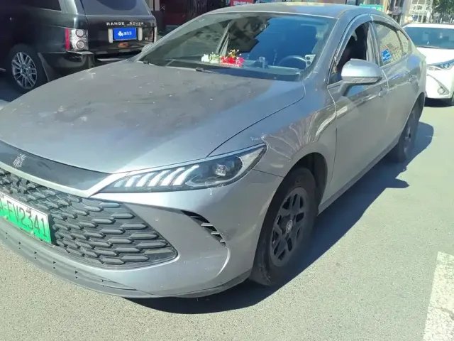 Фотография автомобиля — BYD Qin PLUS