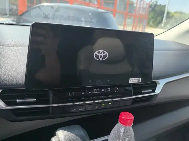 Toyota Granvia — Фото автомобиля 13