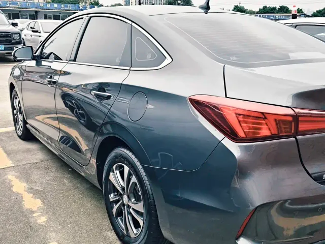 Changan Eado — Фото автомобиля 17