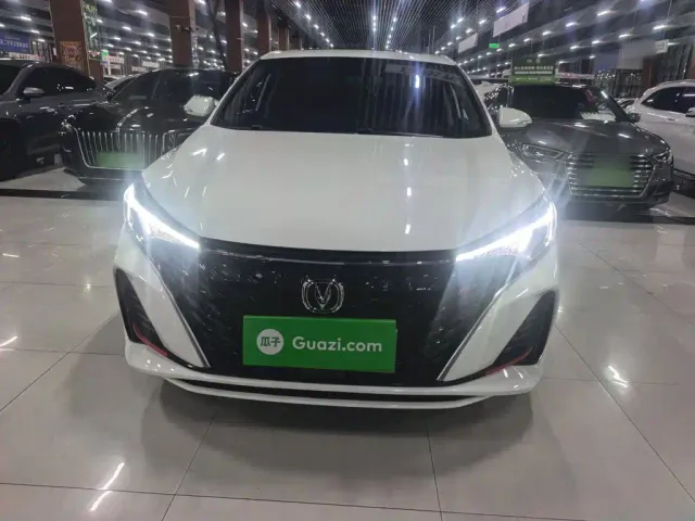 Changan Eado — Фото автомобиля 2