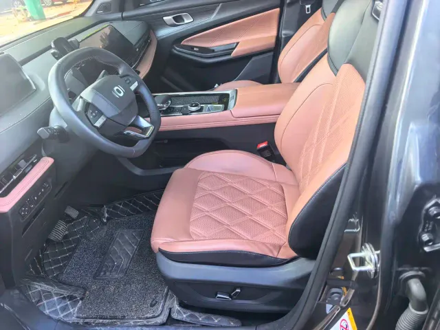 Changan Qiyuan Q05 — Фото автомобиля 4