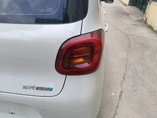 Wuling Hongguang Mini EV — Фото автомобиля 7