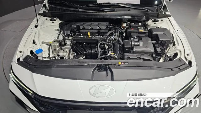 Hyundai Avante CN7 — Фото автомобиля 6