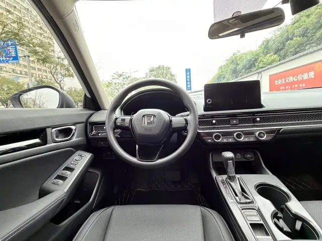 Honda Civic — Фото автомобиля 14