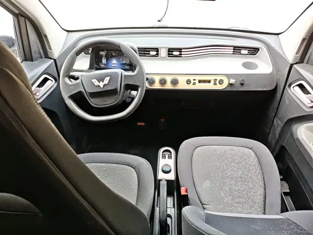 Wuling Hongguang Mini EV — Фото автомобиля 9