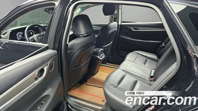 Hyundai Grandeur Новый Grandeur IG — Фото автомобиля 24