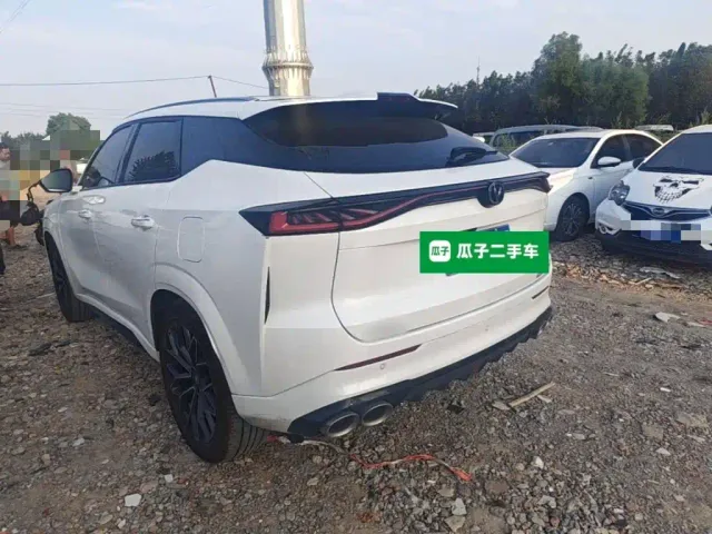 Changan UNI-Z — Фото автомобиля 4