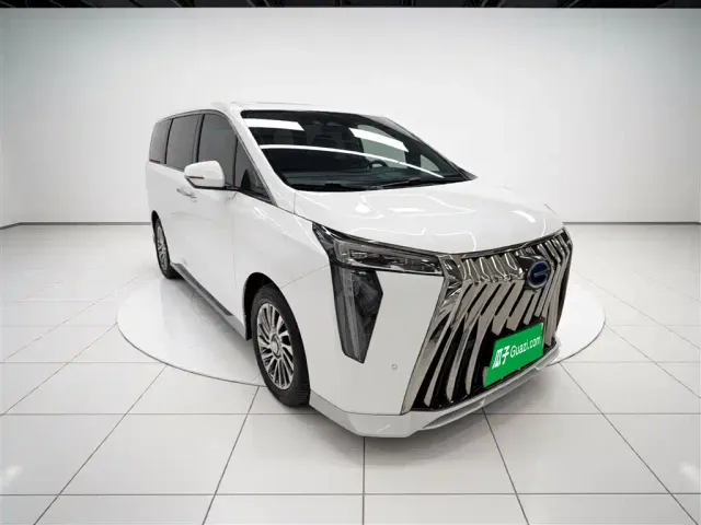 GAC Trumpchi M8 — Фото автомобиля 3