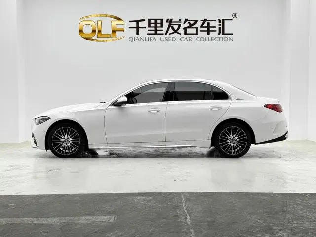 Mercedes-Benz C-Class — Фото автомобиля 2