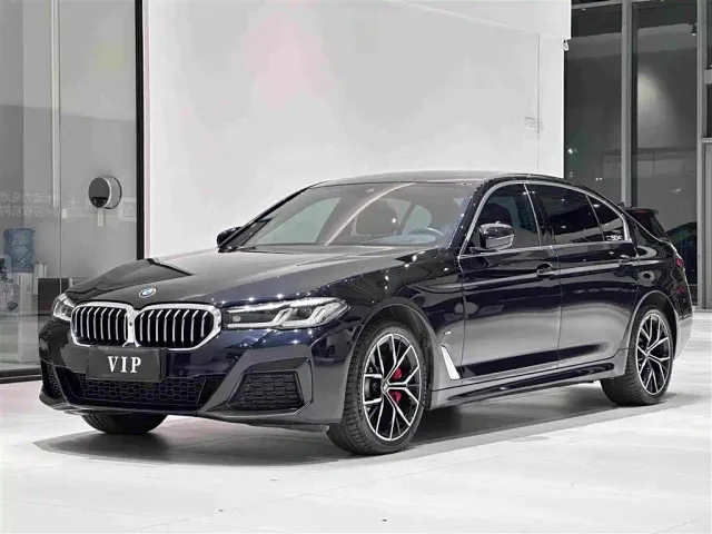 Фотография автомобиля — BMW 5 Series