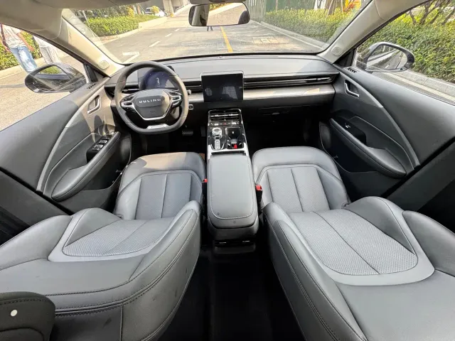 Wuling Starlight — Фото автомобиля 6