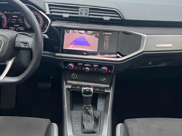 Audi Q3 — Фото автомобиля 8