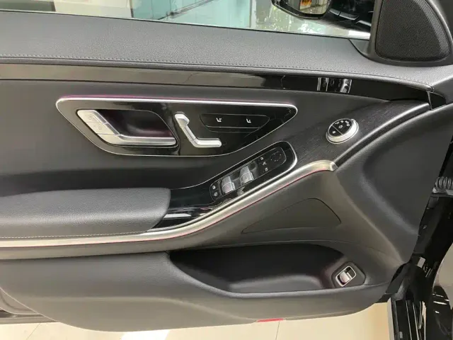 Mercedes-Benz S-Class — Фото автомобиля 7
