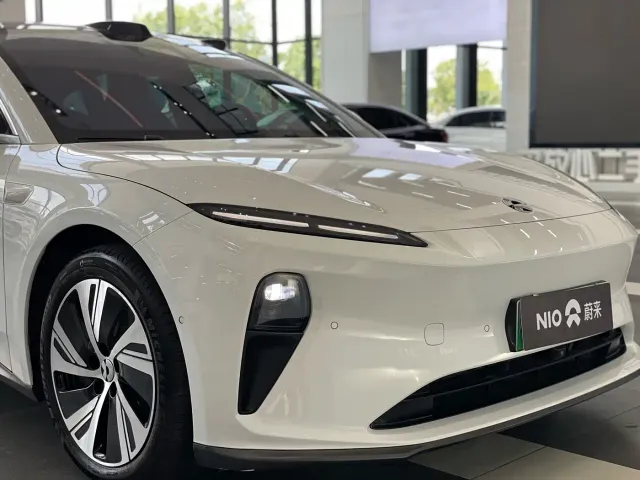 Nio ET5 — Фото автомобиля 11
