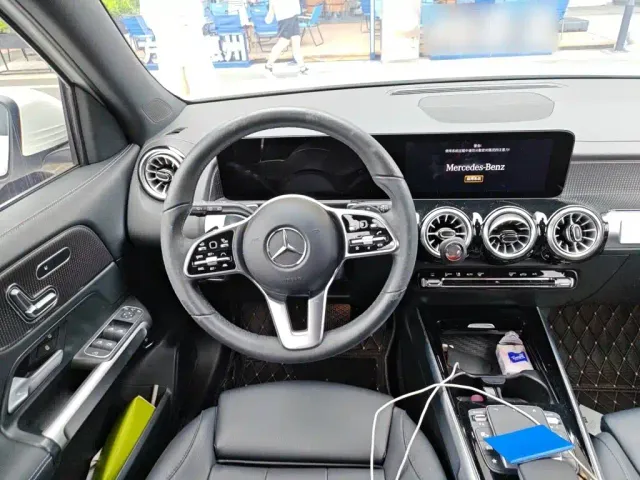 Mercedes-Benz EQB — Фото автомобиля 11
