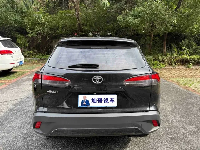 Toyota Corolla Cross — Фото автомобиля 6