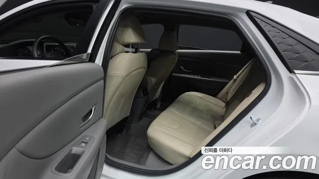 Hyundai Avante — Фото автомобиля 16