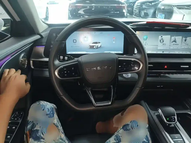Chery Arrizo 8 — Фото автомобиля 10