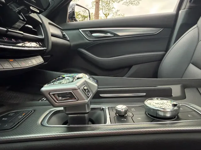 Cadillac CT5 — Фото автомобиля 17