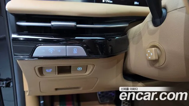 Genesis G80 RG3 — Фото автомобиля 22