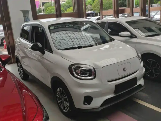 Leapmotor T03 — Фото автомобиля 3