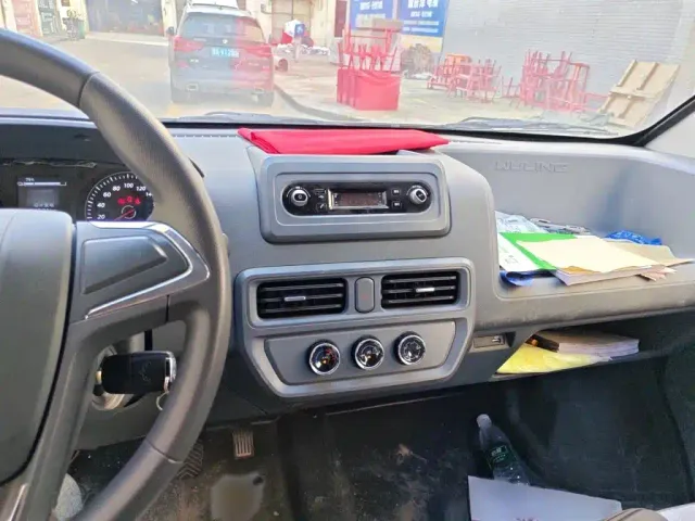 Wuling Yangguang — Фото автомобиля 5