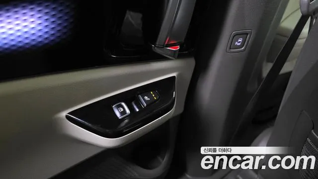 Kia Canival — Фото автомобиля 16