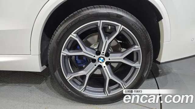 BMW X5 xDrive 40i M Sport — Фото автомобиля 19