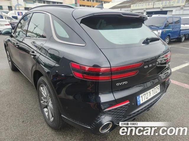Genesis GV70 2.5T Бензин AWD — Фото автомобиля 7