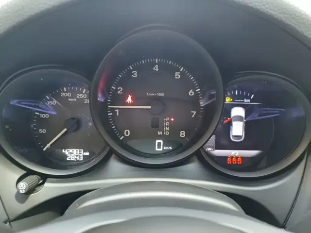 Porsche Macan — Фото автомобиля 17