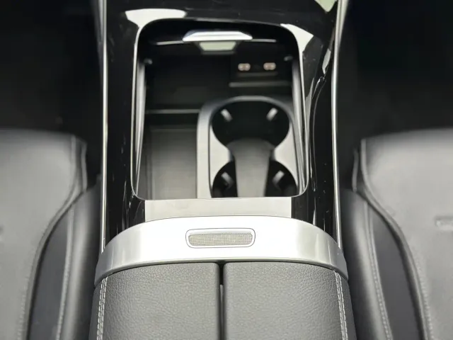 Mercedes-Benz C-Class — Фото автомобиля 14