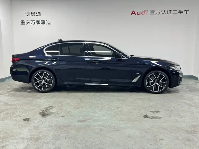 BMW 5 Series — Фото автомобиля 5
