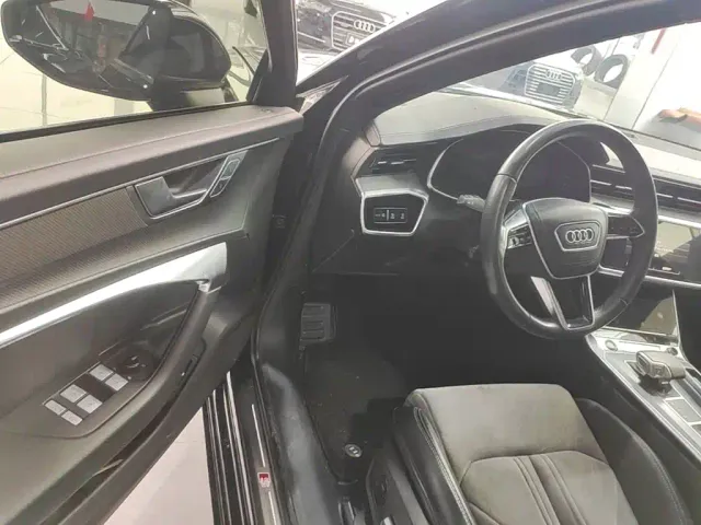 Audi A6L — Фото автомобиля 15