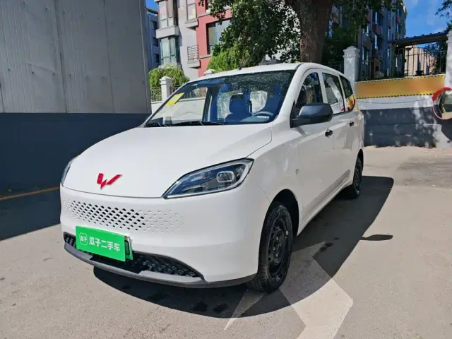 Фотография автомобиля — Wuling Hongguang