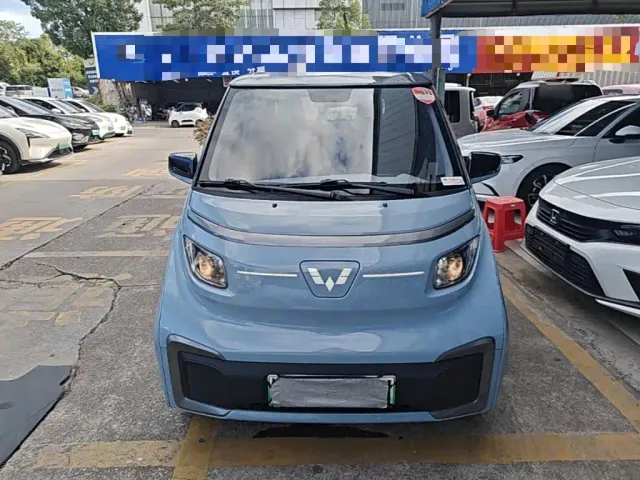 Wuling NanoEV — Фото автомобиля 2