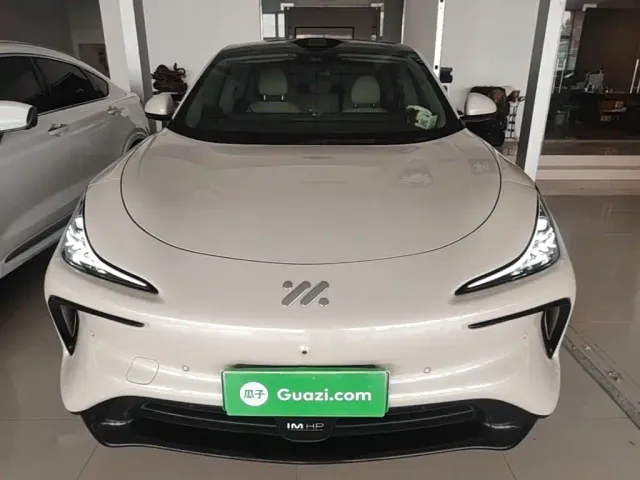 IM Motors LS6 — Фото автомобиля 2