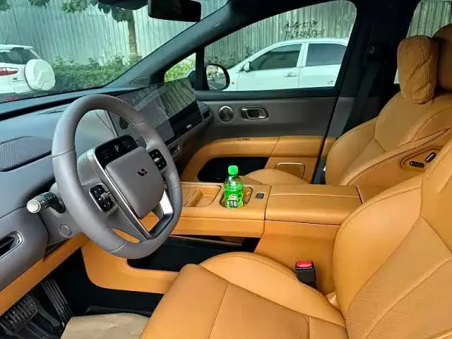 Li Auto i6 — Фото автомобиля 4