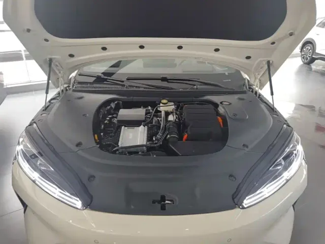 BYD Seal 07 DM-i — Фото автомобиля 19