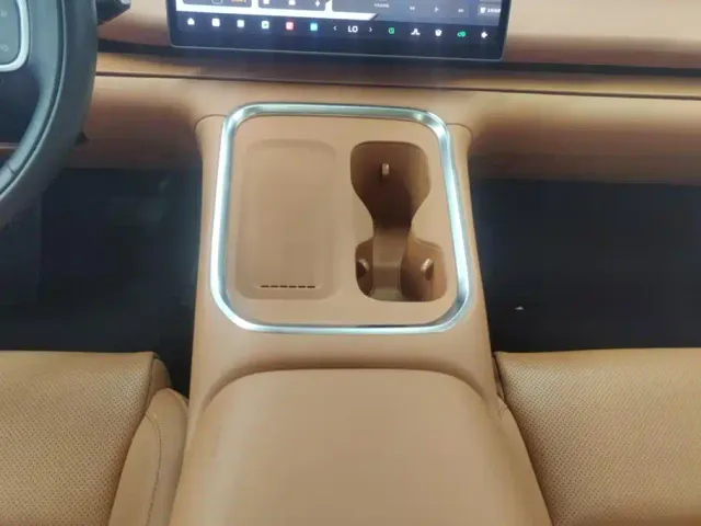 Leapmotor C16 — Фото автомобиля 16