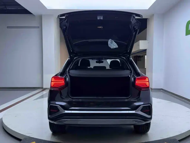 Audi Q2L e-tron — Фото автомобиля 20