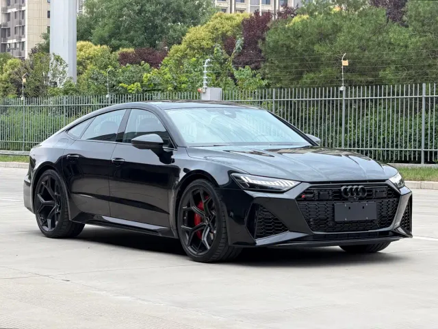 Audi RS 7 — Фото автомобиля 3